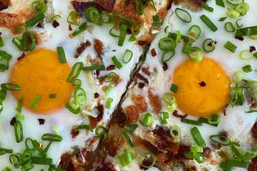 Breakfast pizza