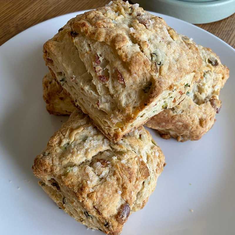 sour cream and scallion biscuits 😋. Yes I added bacon 🥓