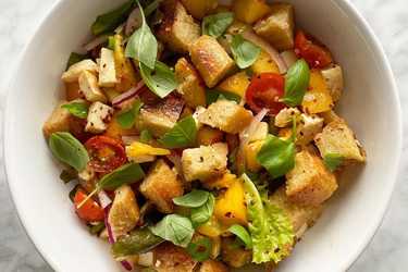 Peach and tomato panzanella