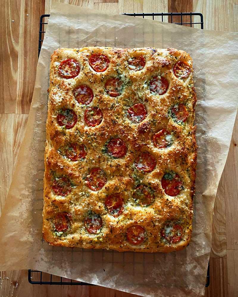 this is a 1/2 recipe of @alexandracooks sourdough focaccia cooked on a quarter sheet pan - one of my favorite uses for sourdough - very unfussy and…