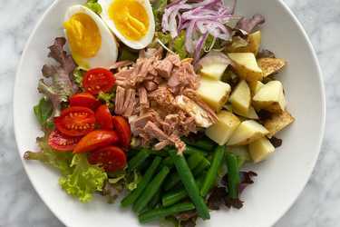 Niçoise-ish salad