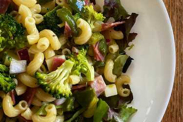 Summery Italian pasta salad